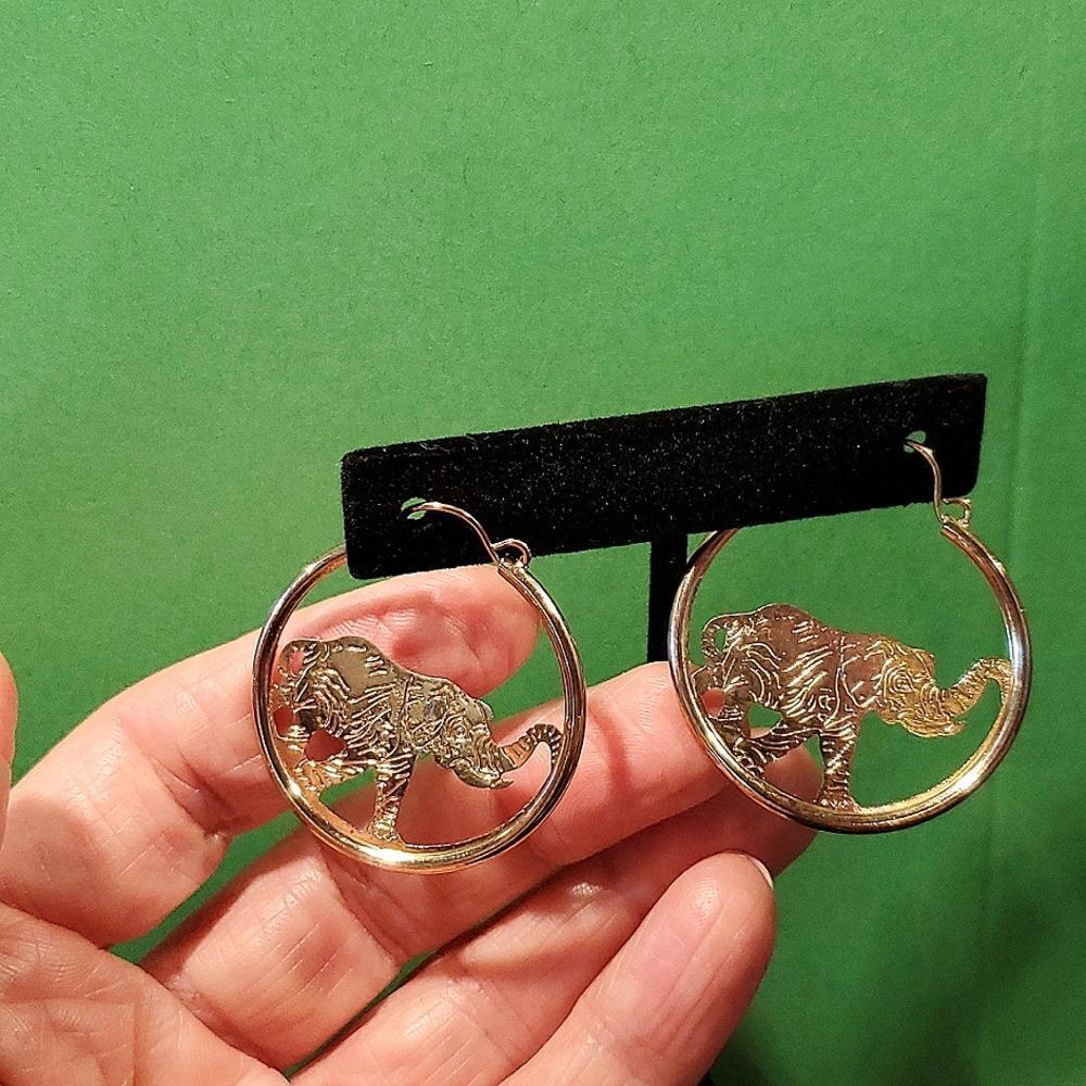 Earrings, Hoops, Eleaphant Design, NWOT, Never Worn!